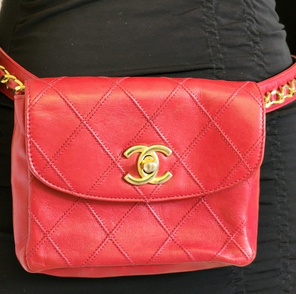 Chanel CC Turn Lock Matellase Belt Bag Lipstick Red + Entrupy COA - Picture 13 of 16